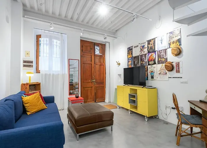 Lovelylofts Elpozo 公寓 *